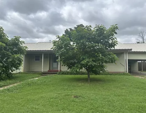 1015 W Hamilton, Olney, TX 76374