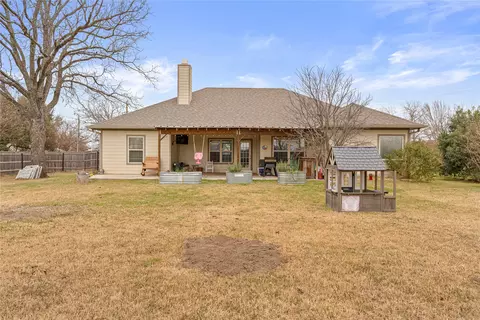 Exterior - 10514 Mesa Dr, Waco, TX 76708 photo 7 of 8