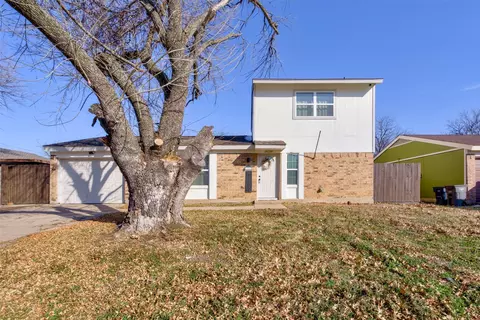 7909 Natalie Dr, Fort Worth, TX 76134