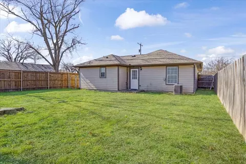 Exterior - 307 N Carter, Howe, TX 75459 photo 6 of 7