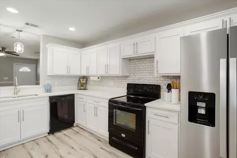 Kitchen - 307 N Carter, Howe, TX 75459 photo 2 of 3
