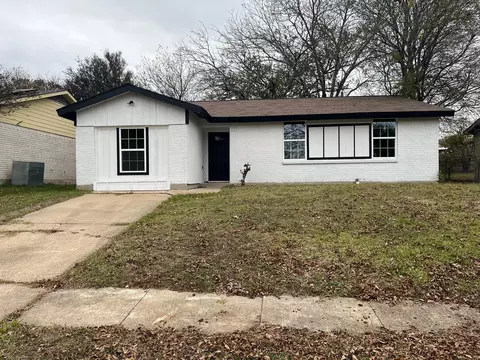 3771 Stagecoach Trl, Dallas, TX 75241