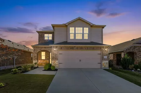 1083 Castroville Dr, Forney, TX 75126