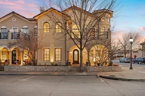 61 Piazza Ln, Colleyville, TX 76034