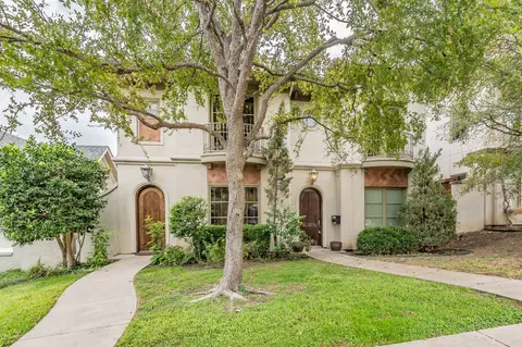 3635 Crestline Rd, Fort Worth, TX 76107