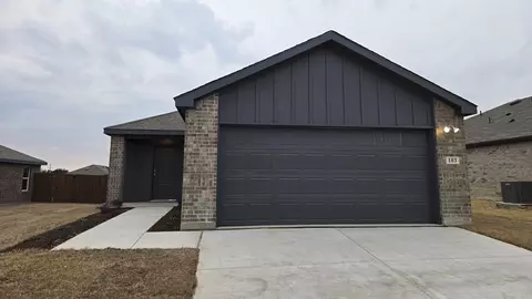 103 Choctaw Dr, Leonard, TX 75452