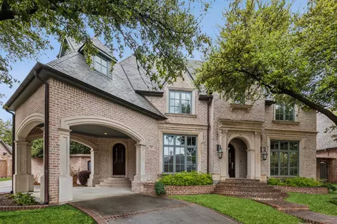 44 Armstrong Dr, Frisco, TX 75034
