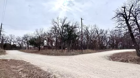 0 Travis Cir, Valley View, TX 76272