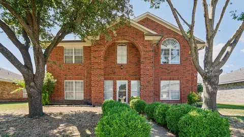 8418 Hartford Dr, Rowlett, TX 75089
