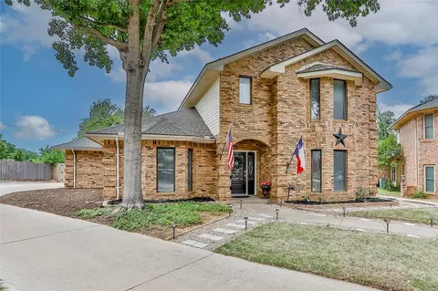 3910 Kingsferry Ct, Arlington, TX 76016