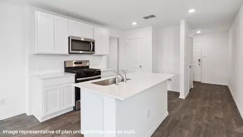 105 Choctaw Dr, Leonard, TX 75452