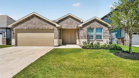10632 Zircon Ln, Crowley, TX 76036