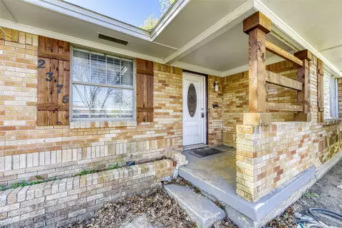 2375 Saint Francis Ave, Dallas, TX 75228