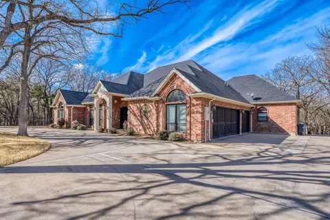 6314 Westover Dr, Granbury, TX 76049