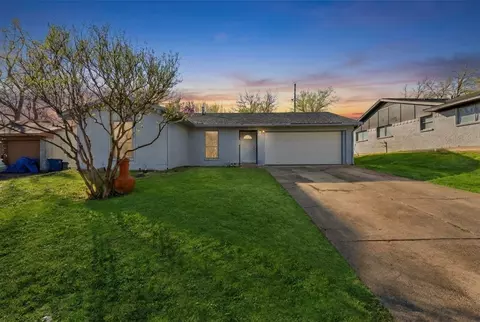 422 Clary Dr, Mesquite, TX 75149