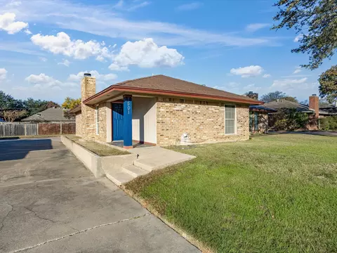 7503 Windhaven Rd, North Richland Hills, TX 76182