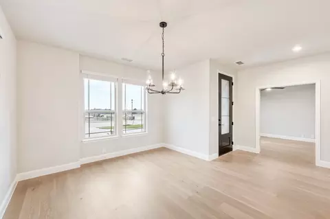 3825 Eagles Bluff Rd, Midlothian, TX 76065 photo 9