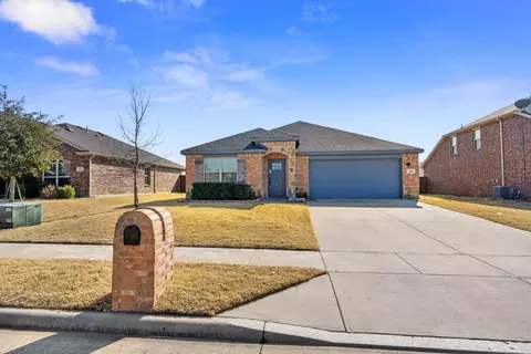 505 Plum Dr, Nevada, TX 75173