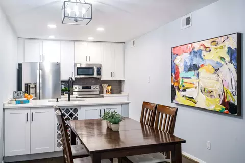 6073 Milton St #238, Dallas, TX 75206