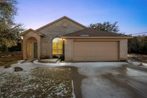 1392 Spanish Oak Trl, Whitney, TX 76692
