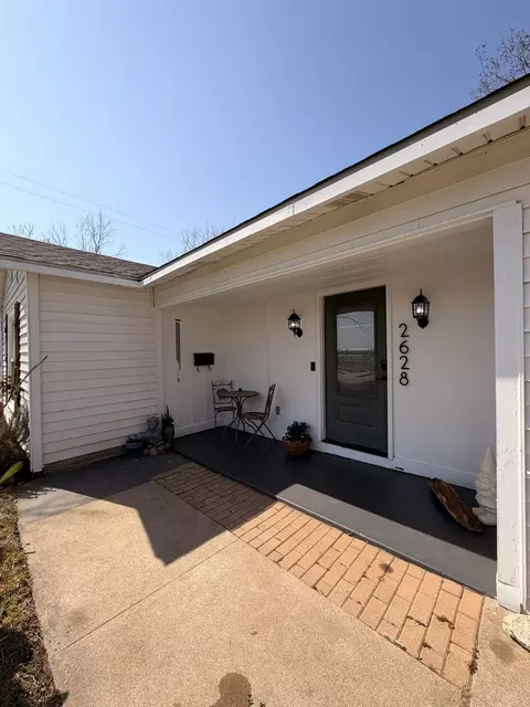 2628 Cravens Rd, Fort Worth, TX 76112