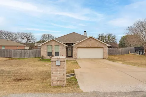 3005 Stroll Dr, Granbury, TX 76049