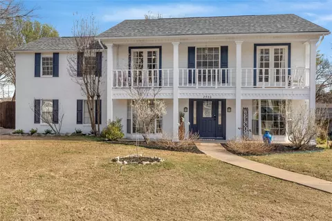 2906 Pacific Ct, Irving, TX 75062