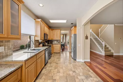 Entry Way - 308 Foreman Dr, Euless, TX 76039 photo 3 of 5