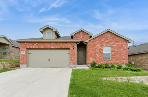 9744 New Bern Dr, Fort Worth, TX 76108