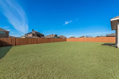 Exterior - 2425 Moon Dance Ln, Midlothian, TX 76065 photo 3 of 4