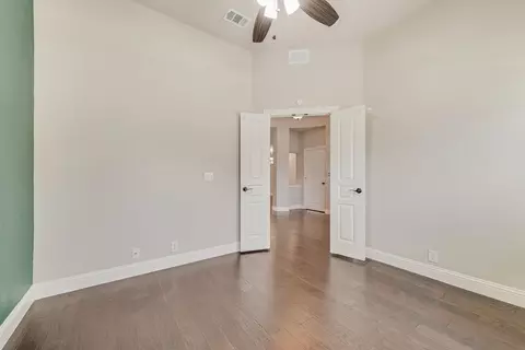 Bedroom - 2425 Moon Dance Ln, Midlothian, TX 76065 photo 2 of 5