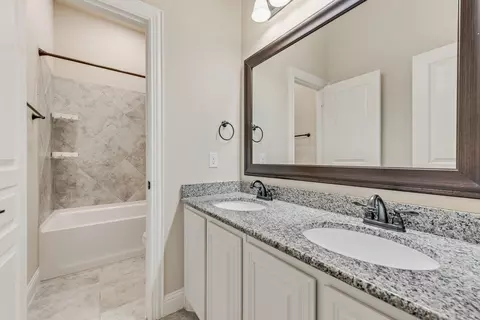 Bath - 2425 Moon Dance Ln, Midlothian, TX 76065 photo 1 of 6