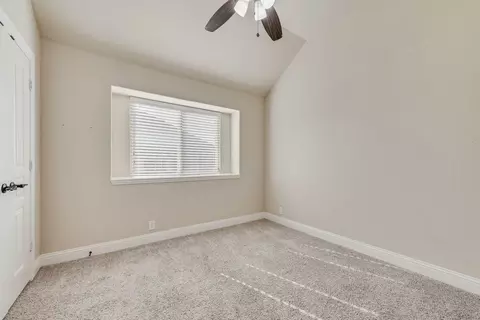 Bedroom - 2425 Moon Dance Ln, Midlothian, TX 76065 photo 4 of 5
