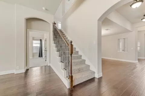 Entry Way - 2425 Moon Dance Ln, Midlothian, TX 76065 photo 4 of 4
