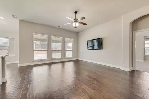 Living - 2425 Moon Dance Ln, Midlothian, TX 76065 photo 1 of 5