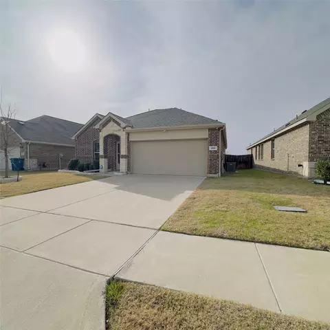 2513 Real Quiet Dr, Forney, TX 75126