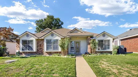 5437 Meadow Vista Ln, Garland, TX 75043
