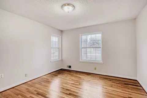 Bedroom - 718 Devonshire Dr, Richardson, TX 75080 photo 1 of 6