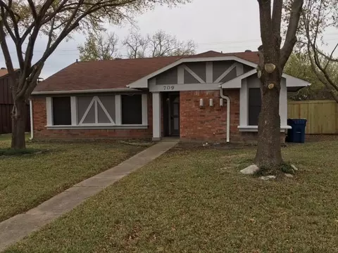 709 Shadybrook Ln, Seagoville, TX 75159