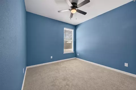 Bedroom - 601 E Willingham St, Cleburne, TX 76031 photo 5 of 8