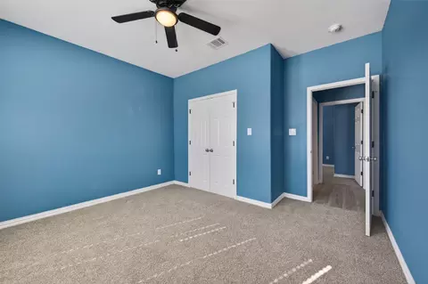 Bedroom - 601 E Willingham St, Cleburne, TX 76031 photo 4 of 8
