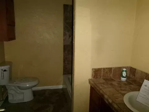 Bath - 900 Watterman St, Minden, LA 71055 photo 1 of 3