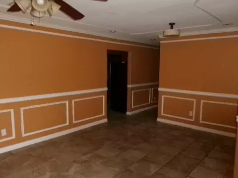Living - 900 Watterman St, Minden, LA 71055 photo 2 of 5