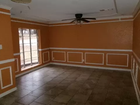 Living - 900 Watterman St, Minden, LA 71055 photo 1 of 5