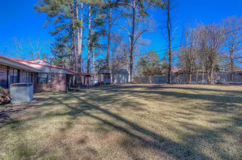 Exterior - 607 5th St NE, Springhill, LA 71075 photo 5 of 5