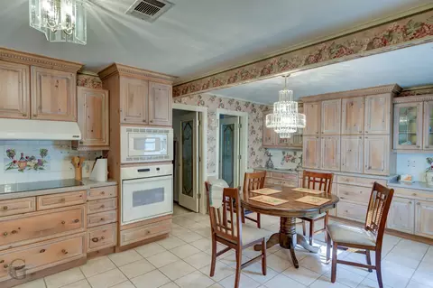 Kitchen - 607 5th St NE, Springhill, LA 71075 photo 1 of 2