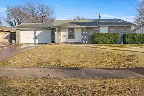 3518 Windsor St, Irving, TX 75062