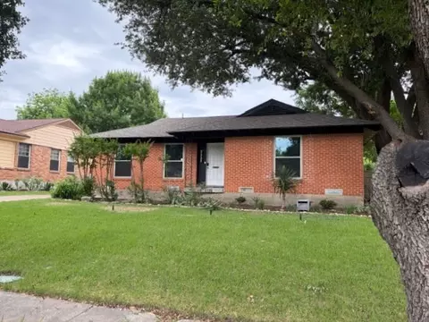 9926 Chireno St, Dallas, TX 75220
