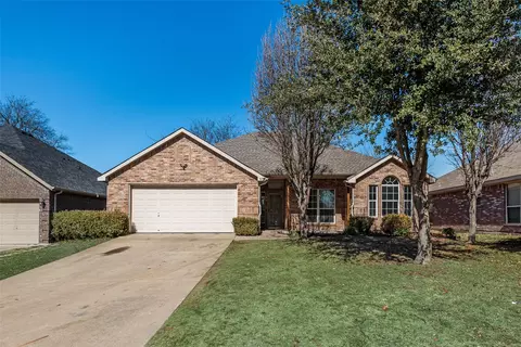 91 Post Oak Dr, Waxahachie, TX 75165