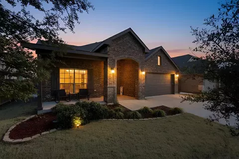 182 Colter Dr, Waxahachie, TX 75167